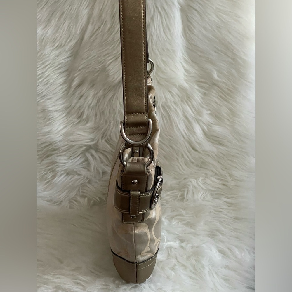 Coach Gold and Cream Crossbody Bag - Picture 5 of 12
